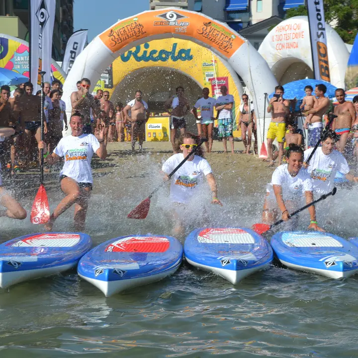 WECHAT VERTICAL SUMMER TOUR A BELLARIA IGEA MARINA 26-27 luglio 2014